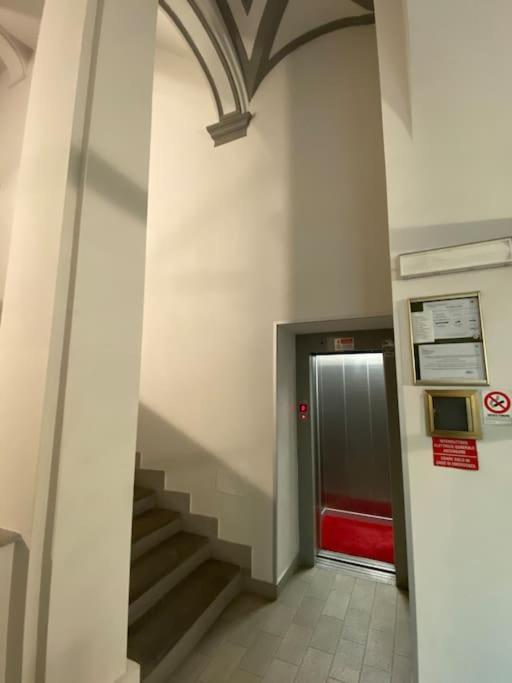 Santa Chiara Apartment
