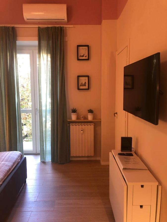 Santa Chiara Apartment *